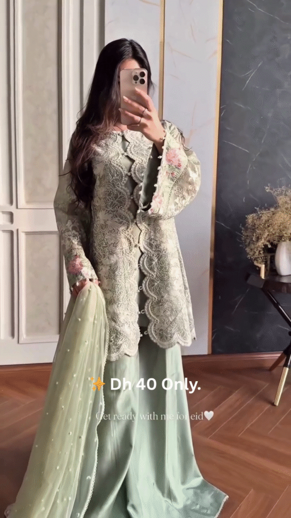 ✨ Ivory & Gold Heavily Embroidered Anarkali Suit Set